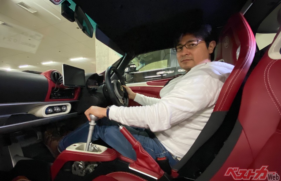 無類のmt好き 安東アナウンサーのこだわり 絶滅の危機にある3ペダルmt車 それでも揺るぎない魅力を全力で語る 自動車情報誌 ベストカー 無類のmt好き 安東アナウンサーのこだわり 絶滅の危機にある3ペダルmt車 それでも揺るぎない魅力を全力で語る 自動車情報誌 ベストカー