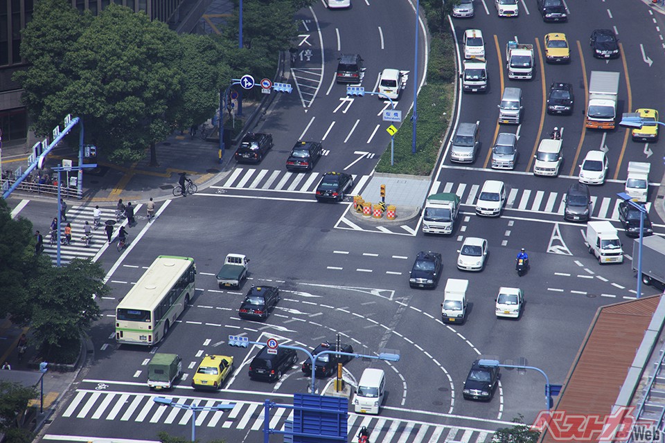 埼玉大学が2014年に発表した研究結果では、1位:大阪府81%、3位:福岡県72%(2位は高知県77%)で「せっかち」な気質だと答える回答者が多かった