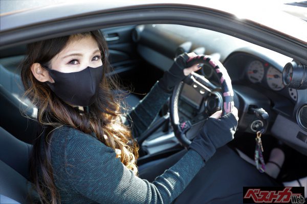 若き女性スポーツカーオーナーの愛し方とは クルマ好き女子部part1 自動車情報誌 ベストカー 若き女性スポーツカーオーナーの愛し方とは クルマ好き女子部part1 自動車情報誌 ベストカー