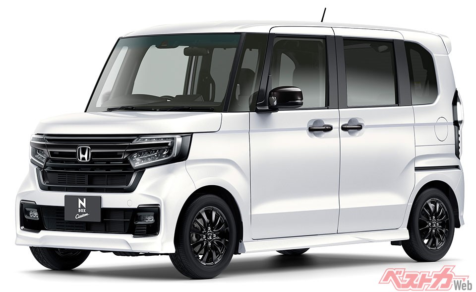 一部改良と同時に、特別仕様車の「STYLE+ BLACK」が追加されたホンダ N-BOX