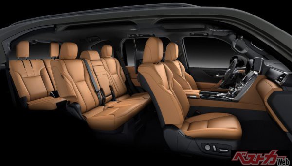 標準グレードの7人乗り、ヘーゼルの内装色が一番人気となっているという