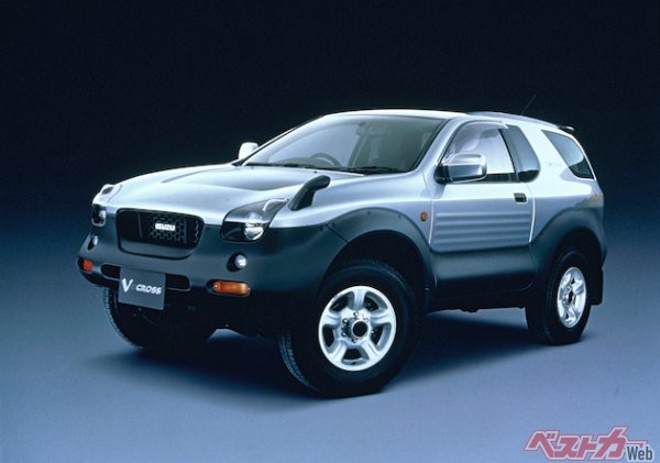 伝説のクロスオーバーSUV、ヴィークロス。それまでビッグホーンなど直線基調のクロカン系SUVを販売していたいすゞが、1997年に発売した