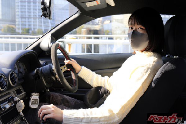 クルマのために仕事をする 自分の子供のような愛おしい存在 若き女性スポーツカーオーナーの愛し方とは クルマ好き女子部part2 自動車情報誌 ベストカー クルマのために仕事をする 自分の子供のような愛おしい存在 若き女性スポーツカーオーナーの愛し方とは クルマ好き女子部part2 自動車情報誌 ベストカー