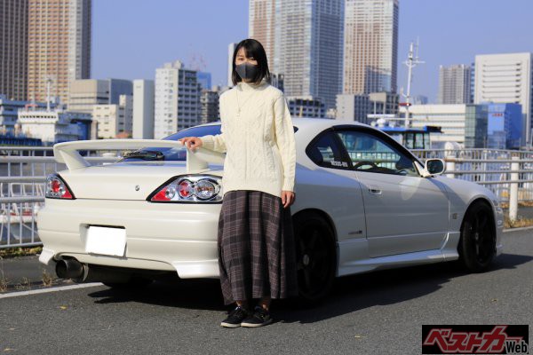 クルマのために仕事をする 自分の子供のような愛おしい存在 若き女性スポーツカーオーナーの愛し方とは クルマ好き女子部part2 自動車情報誌 ベストカー クルマのために仕事をする 自分の子供のような愛おしい存在 若き女性スポーツカーオーナーの愛し方とは クルマ好き女子部part2 自動車情報誌 ベストカー