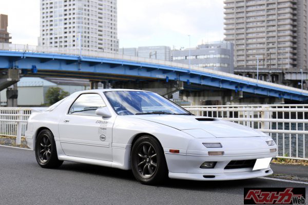 クルマのために仕事をする 自分の子供のような愛おしい存在…若き女性スポーツカーオーナーの愛し方とは【クルマ好き女子部PART2】