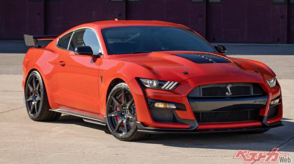 世界で最も売れているスポーツカーのフォードマスタング