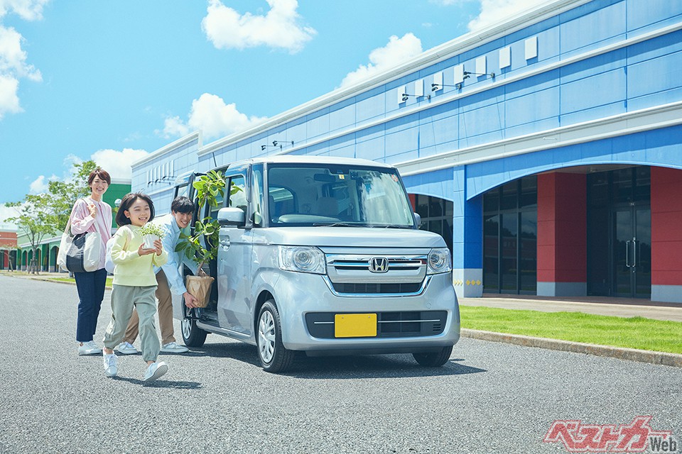 クルマ好きにとっては選べるクルマの自由度が低く、自分にとって不要なサービスもコミになっていたりする定額中古車サービスは魅力薄かも