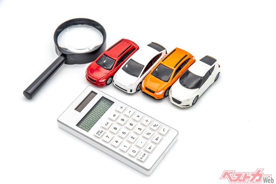 メーカー認定中古車は若干割高だが、安心を買っていると思えば納得できるのではないだろうか(yasuyasu99@AdobeStock)