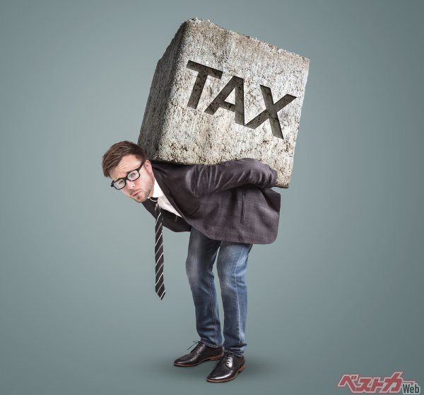 自動車関連の税金はかなり複雑だ。クルマの税金を知ろうとすると金額と同時にその複雑さもかなりの負担となる（photoschmidt＠Adobe Stock）