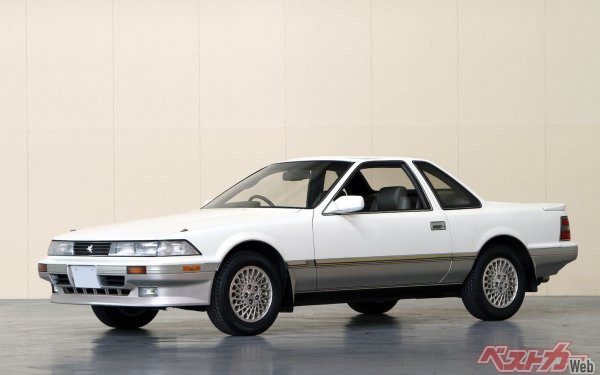 写真は1986年に発売された2台目ソアラ。キープコンセプトでの進化を果たす