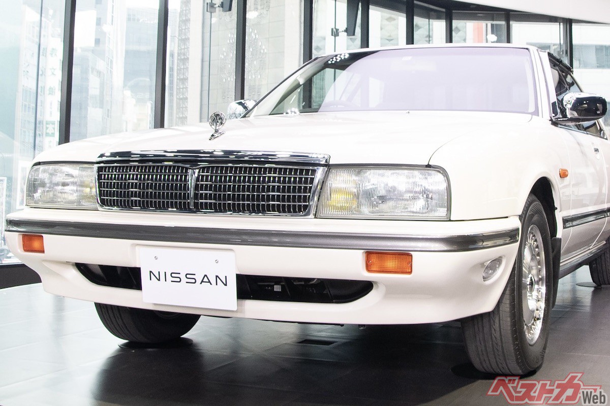 伊藤かずえさん愛車 初代シーマ の魅力とは レストアの意義と匠の技 自動車情報誌 ベストカー 伊藤かずえさん愛車 初代シーマ の魅力とは レストアの意義と匠の技 自動車情報誌 ベストカー