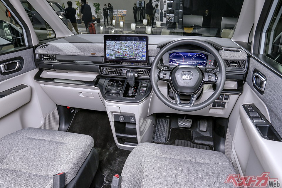 新型ステップワゴンは、クリーン、暖かさ、シンプルといった新しいナチュラルな価値観を目指している