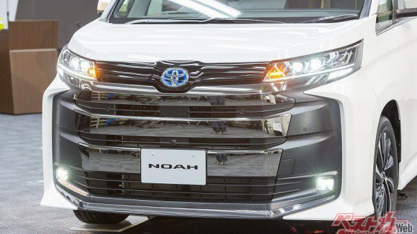 新型ヴォクシー ノア発売 最速購入ガイド 一番お買い得なグレードは 自動車情報誌 ベストカー 新型ヴォクシー ノア発売 最速購入ガイド 一番お買い得なグレードは 自動車情報誌 ベストカー