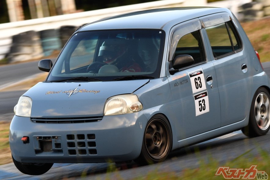 カワイイ顔して走りは激辛 エッセが走り屋に引っ張りだこの理由 自動車情報誌 ベストカー カワイイ顔して走りは激辛 エッセが走り屋に引っ張りだこの理由 自動車情報誌 ベストカー