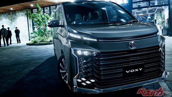 新型ヴォクシー ノア ガチで欲しい人向け企画 納期 不明 で見積もり総額480万円 自動車情報誌 ベストカー 新型ヴォクシー ノア ガチで欲しい人向け企画 納期 不明 で見積もり総額480万円 自動車情報誌 ベストカー