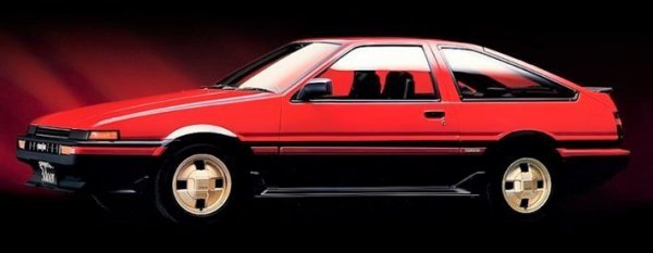 トヨタ・スプリンタートレノ（AE86型／1983-1987）写真は3ドア1600 GT APEX。新車価格は156万3000円