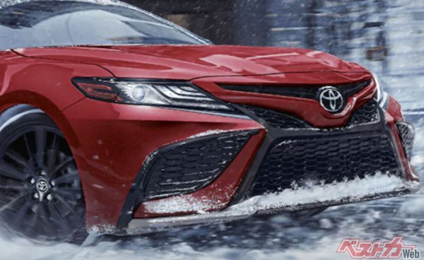 地味だけどいいクルマを応援したい トヨタカムリは王道中の王道をゆく 自動車情報誌 ベストカー 地味だけどいいクルマを応援したい トヨタカムリは王道中の王道をゆく 自動車情報誌 ベストカー