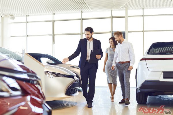 今年18歳の車購入に変化 初めての車選び 3大注意点と成人年齢引き下げで変わること 自動車情報誌 ベストカー 今年18歳の車購入に変化 初めての車選び 3大注意点と成人年齢引き下げで変わること 自動車情報誌 ベストカー