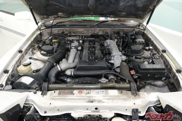 搭載されているエンジンは1JZ-GTE型2.5L、直6ツインターボで280ps/37.0kgmを発生