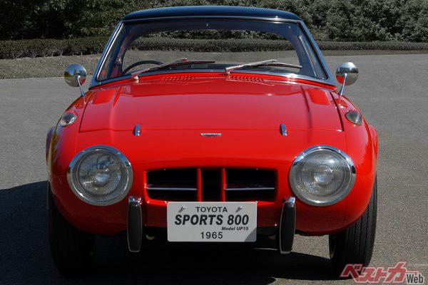 これぞ軽量スポーツの始祖 パブリカから羽ばたいた ヨタハチ の歴史と快挙 いのうえ こーいちの名車探訪 自動車情報誌 ベストカー これぞ軽量スポーツの始祖 パブリカから羽ばたいた ヨタハチ の歴史と快挙 いのうえ こーいちの名車探訪 自動車情報誌 ベストカー