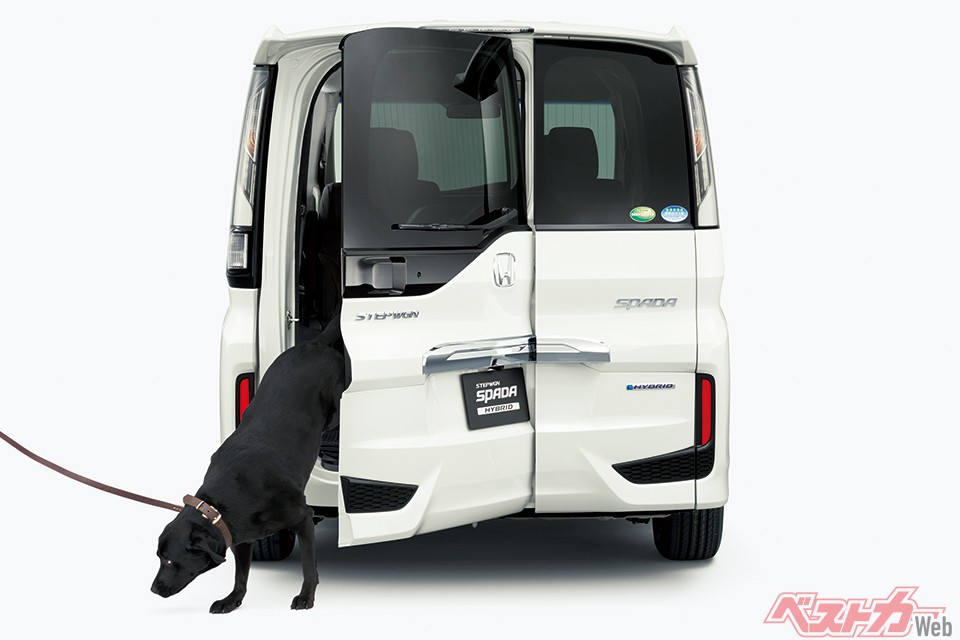 新型ステップワゴンが出たからこそ評価定まる! ホンダの飛び道具「わくわくゲート」は実は人気があったのか!?