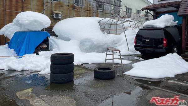 今度は新潟のアメ車ショップが夫婦で夜逃げ 多発する クルマ屋の夜逃げ 発生の理由と腹立たしい事情 自動車情報誌 ベストカー 今度は新潟のアメ車ショップが夫婦で夜逃げ 多発する クルマ屋の夜逃げ 発生の理由と腹立たしい事情 自動車情報誌 ベストカー
