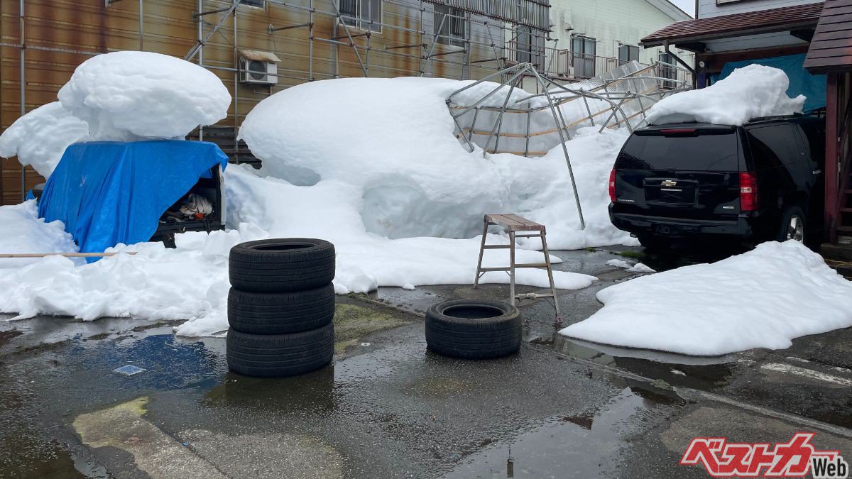 ま また 今度は新潟のアメ車ショップが夫婦で夜逃げ 多発する クルマ屋の夜逃げ 発生の理由と腹立たしい事情 自動車情報誌 ベストカー ま また 今度は新潟のアメ車ショップが夫婦で夜逃げ 多発する クルマ屋の夜逃げ 発生の理由と腹立たしい事情 自動車情報誌 ベストカー