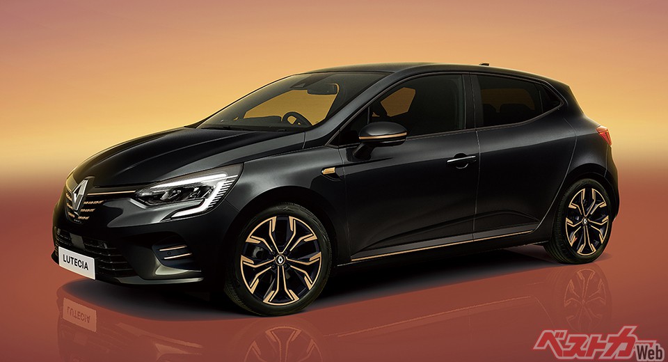 ルノー ルーテシア ラ・パリジェンヌ。ベース車となったインテンスと比べ13万1000円高い設定だ。なお当モデルは70台限定販売だ