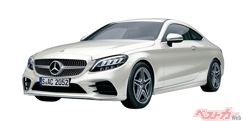 メルセデス・ベンツ Cクラスクーペ/カブリオレ。写真はC180クーペスポーツ。価格は改定前に比べ8万円ほど上がり621万円となった