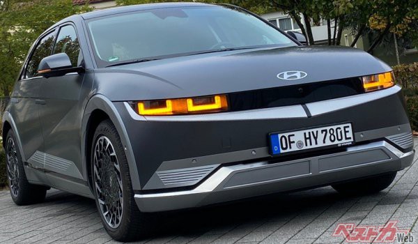 欧州cotyを起亜ev6が韓国車初受賞 台頭するコリアンパワーは日本車の脅威となるのか 自動車情報誌 ベストカー 欧州cotyを起亜ev6が韓国車初受賞 台頭するコリアンパワーは日本車の脅威となるのか 自動車情報誌 ベストカー