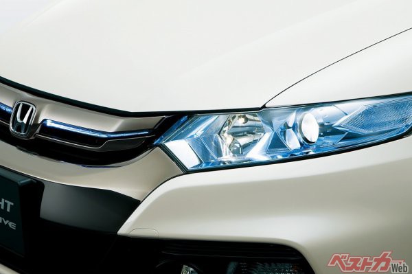 忘れた頃にやってきた エリート仕様 2代目インサイト エクスクルーシブ 記憶に残る珍名車の実像 自動車情報誌 ベストカー 忘れた頃にやってきた エリート仕様 2代目インサイト エクスクルーシブ 記憶に残る珍名車の実像 自動車情報誌 ベストカー