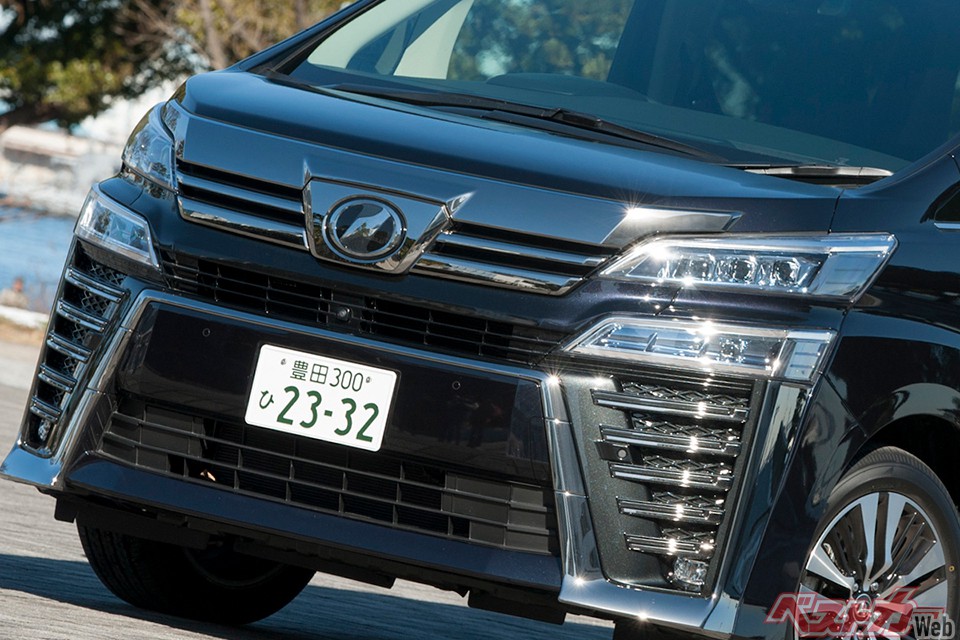 アルファードより売れてたのに!! その功績は偉大なり!! トヨタはヴェルファイアをなくして大丈夫なのか?