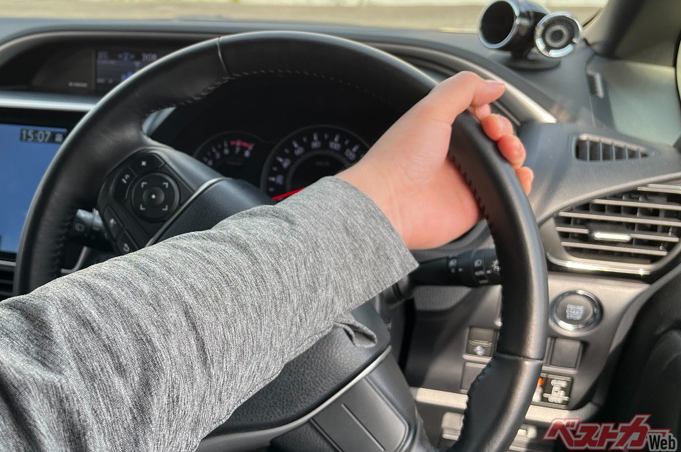 画像ギャラリー かっこいいオヤジになるためにやっちゃいけない運転とは 自動車情報誌 ベストカー