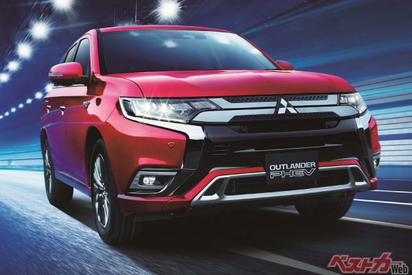 チョイecoオヤジが選ぶべきは ハイブリッドか プラグインハイブリッドか 自動車情報誌 ベストカー チョイecoオヤジが選ぶべきは ハイブリッドか プラグインハイブリッドか 自動車情報誌 ベストカー