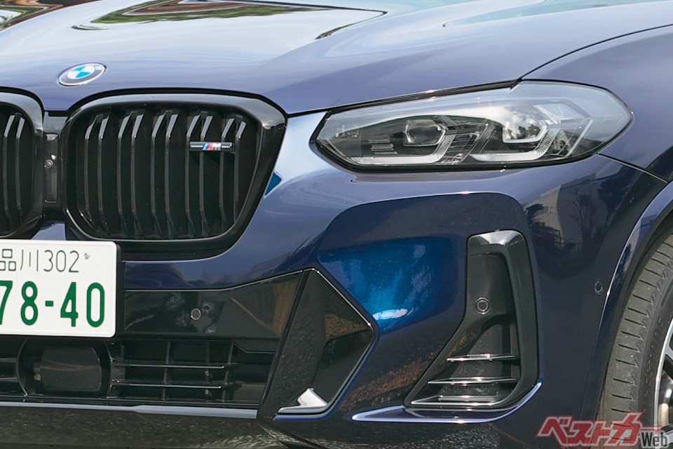 BMWX3の高級車の乗り味と絶品のハンドリングにCX-60はどこまで迫れるのか?