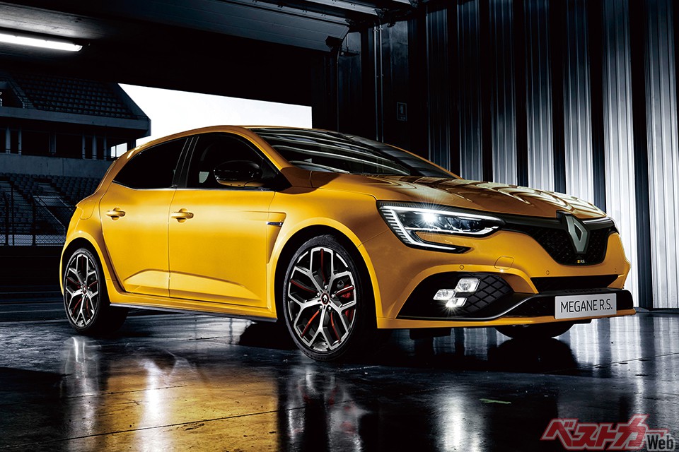 メガーヌR.S.は30万円値上げされた