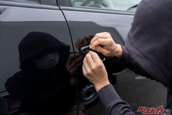愛車を盗まれてももはや警察は頼りにならず なぜ日本は自動車泥棒天国なのか 自動車情報誌 ベストカー 愛車を盗まれてももはや警察は頼りにならず なぜ日本は自動車泥棒天国なのか 自動車情報誌 ベストカー