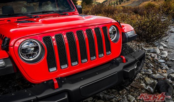 今 おじさんが乗ってもカッコいいアメ車はどれか 映えるアメ車3台 を選ぶ 自動車情報誌 ベストカー 今 おじさんが乗ってもカッコいいアメ車はどれか 映えるアメ車3台 を選ぶ 自動車情報誌 ベストカー