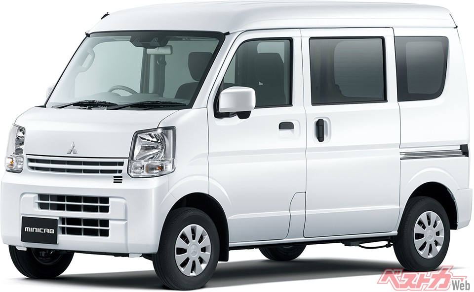 三菱 ミニキャブバン。燃費改良のほかNAエンジン搭載モデルが追加された