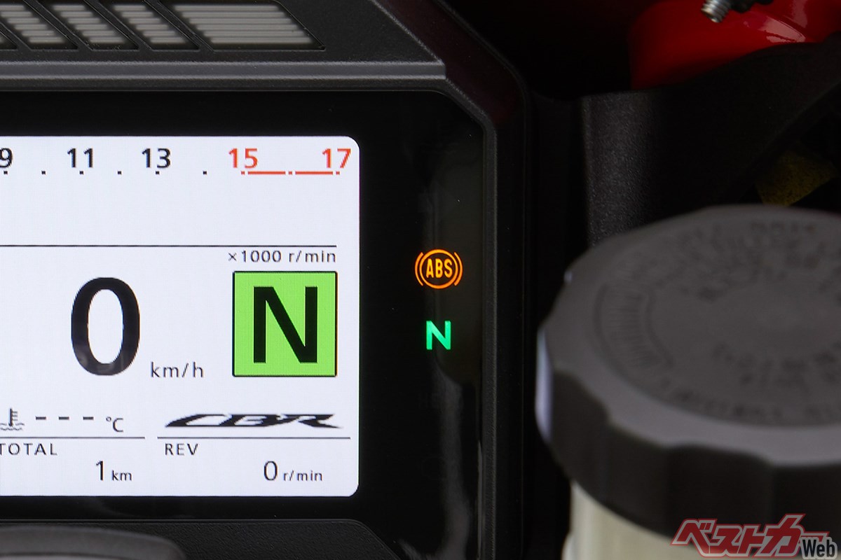 ○○○が点灯していると問答無用でNG、意外に知らないバイクの違反