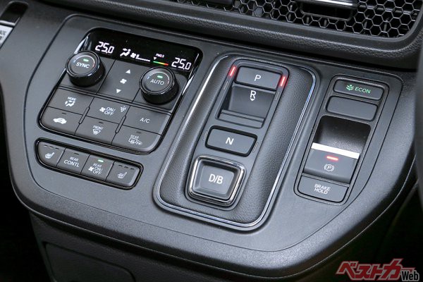 シフトボタンの席巻で淘汰の危機 電動化でシフトレバーの採用が減っているワケ 自動車情報誌 ベストカー シフトボタンの席巻で淘汰の危機 電動化でシフトレバーの採用が減っているワケ 自動車情報誌 ベストカー