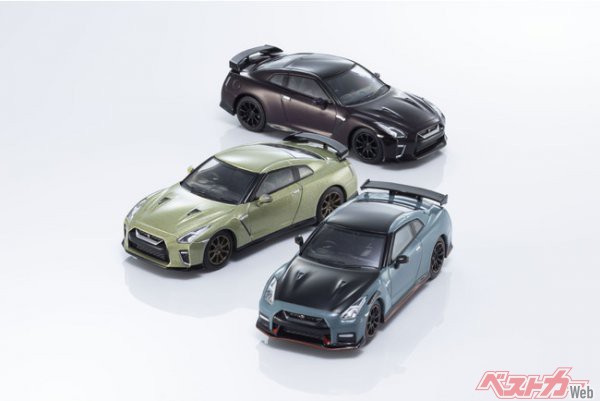 KYOSHO MINI CAR & BOOK No.10 NISSAN GT-R NISMO SPECIAL EDITION、No.11 NISSAN GT-R T-SPEC (2種) を発売!
