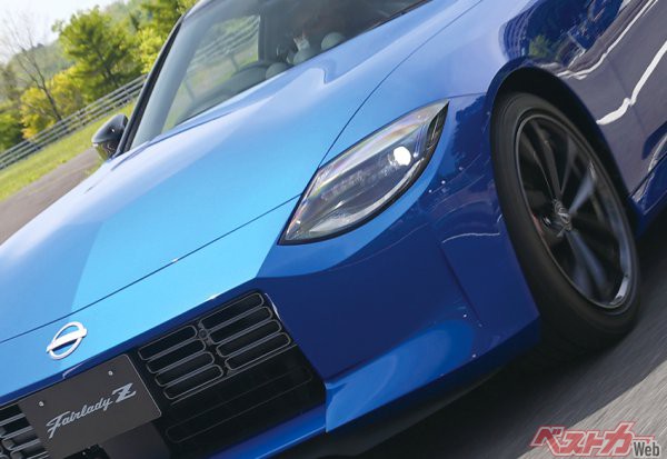 「Z」遂に疾る!! 柳田春人が駆る新型フェアレディZの勇姿を見よ!!! 自動車情報誌「ベストカー」
