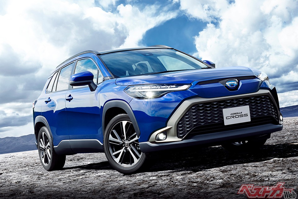 トヨタ カローラクロス(199万9000〜319万9000円)。車格を考えるとコスパの高さが光る!!