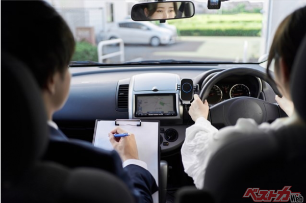 鬼教官激減も モンスター生徒 出現 自動車教習所のリアル 元教官が明かす最新実態 自動車情報誌 ベストカー 鬼教官激減も モンスター生徒 出現 自動車教習所のリアル 元教官が明かす最新実態 自動車情報誌 ベストカー