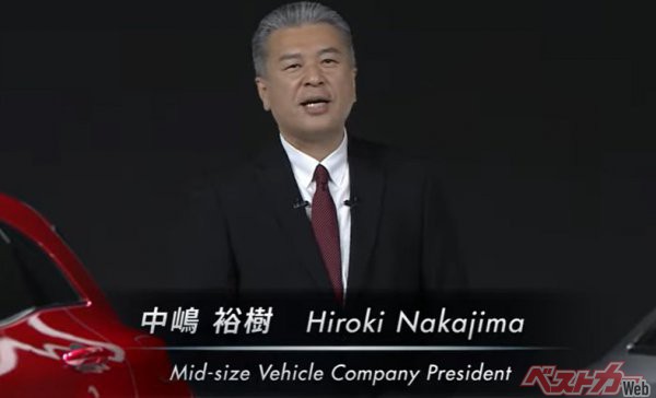 中嶋裕樹氏（Mid-size Vehicle Company President）。新型クラウンが４種類になることになったキッカケを語ってくれた