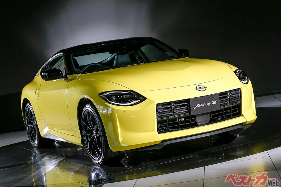 日産新型 フェアレディZ…スポーツカー好きやZファンたちの期待を背負って、堂々登場の新型Z(期待度数:98点)