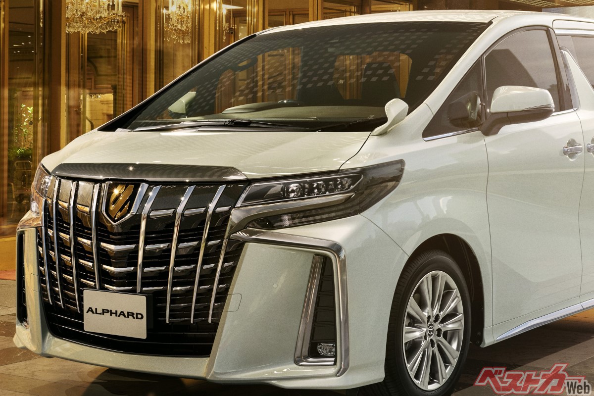 まさかの約830万円の節減効果!? そんなに安いなら全国の公用車はアルファードにすべき?