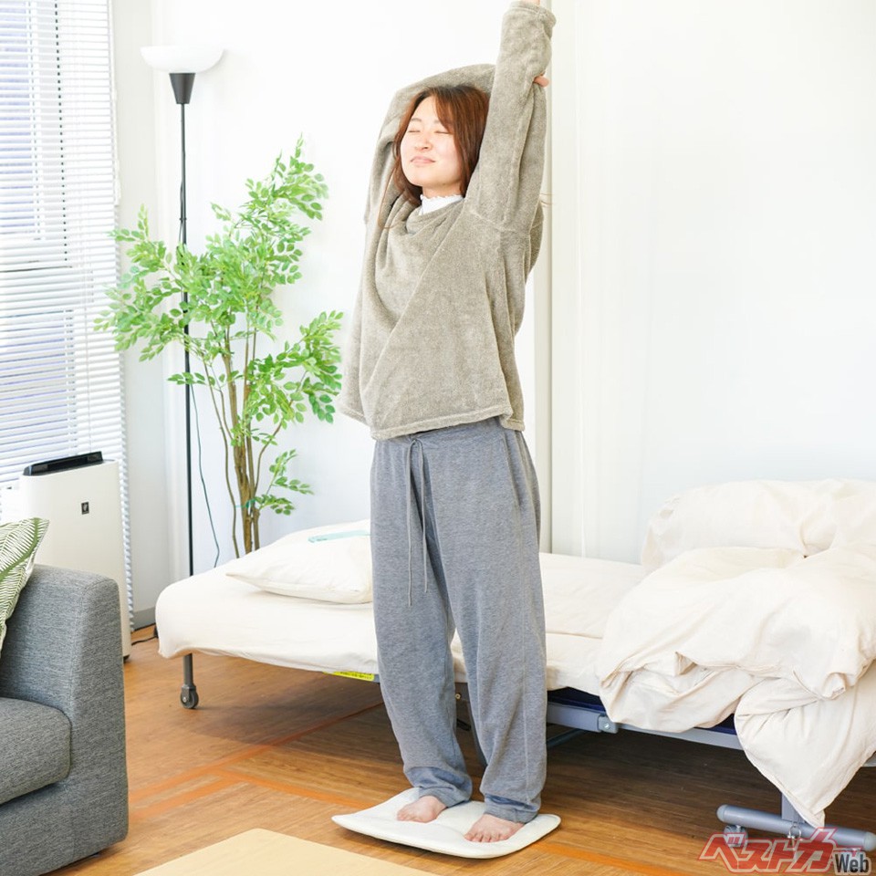 08.強制目覚ましマットで二度寝知らずニドネン(5280円)