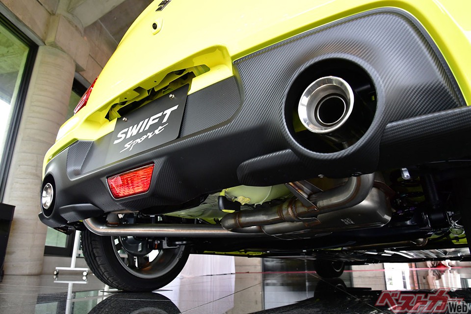 排気ガス規制、そして排気騒音規制は現段階よりさらに厳しくなるのも目前であるという